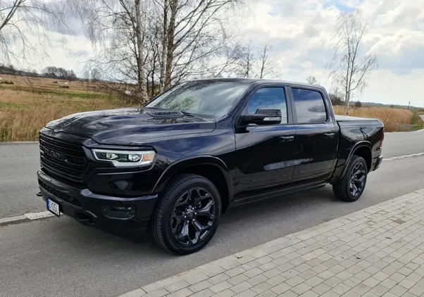 Dodge RAM cena 329000 przebieg: 64000, rok produkcji 2021 z Korfantów małe 704